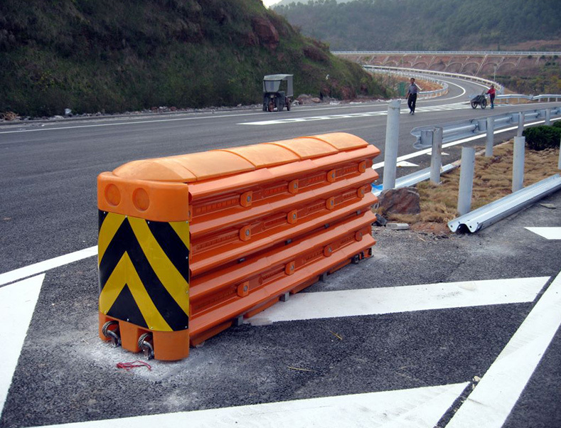 ISO9001 2008 Certified Road Traffic Safety Barrier For Transportation Infrastructure