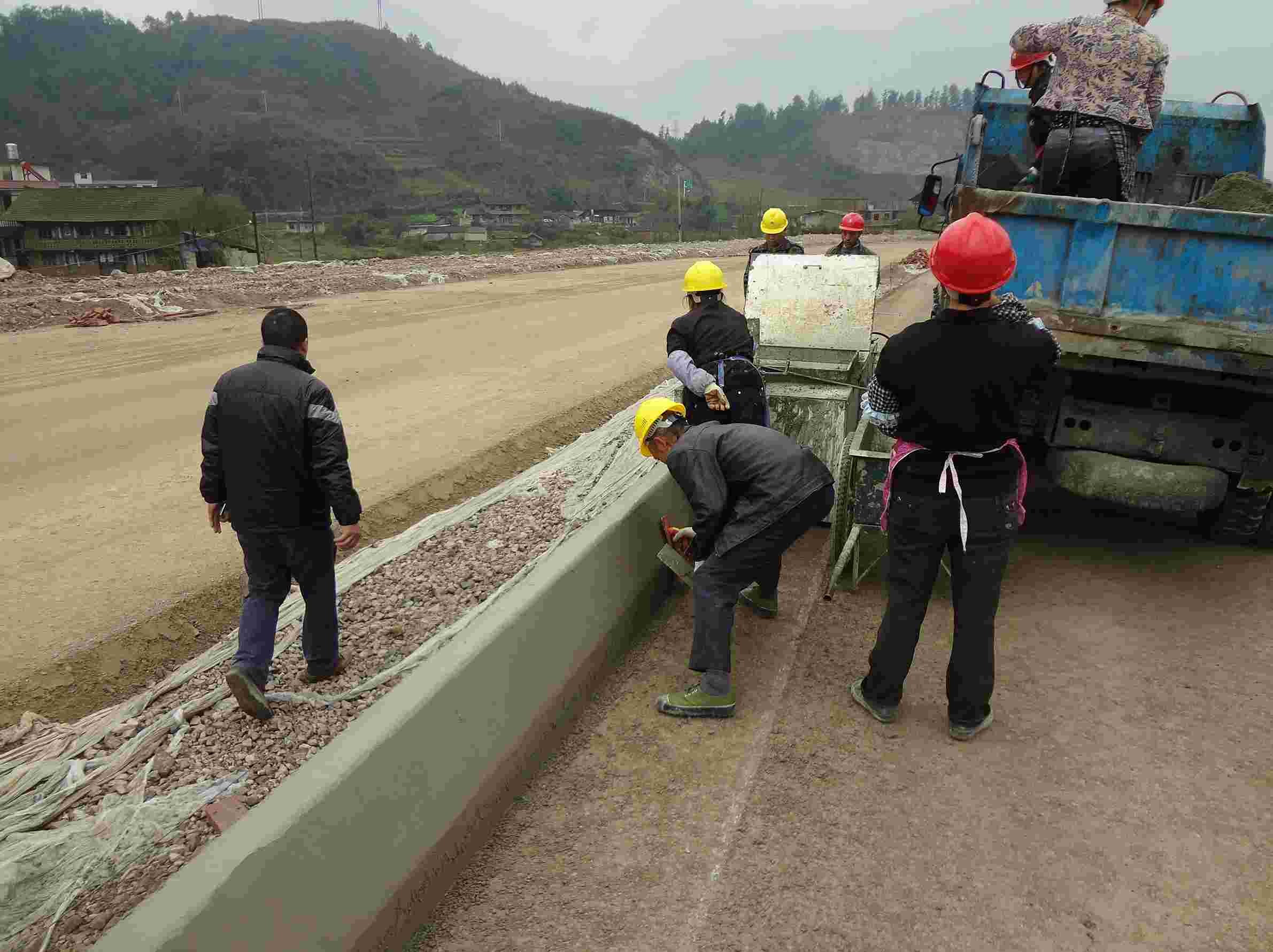 1200mm Width Concrete Slip Form Paver 0-3m/Min Slipform Machine