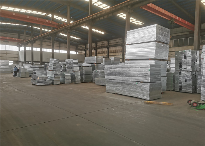 Q235 Wind Resistance Welded Steel Grating 1500mm Width ISO9001 Approved