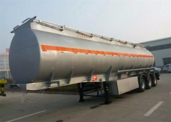 Large Capacity Diesel Semi Trailer Truck / Fuel Tanker Truck 14100 * 2500 * 3780