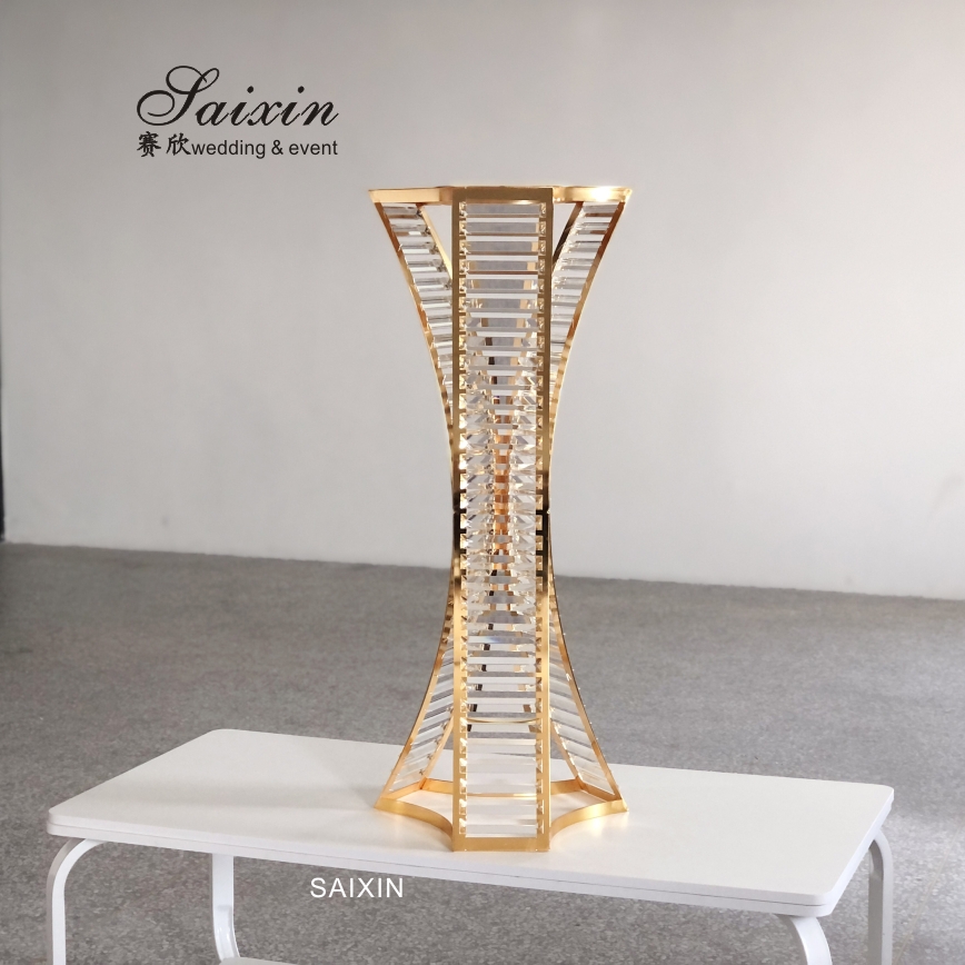 ZT-538G 2022 New Flower metal gold triangle crystal decor flower stand support decor