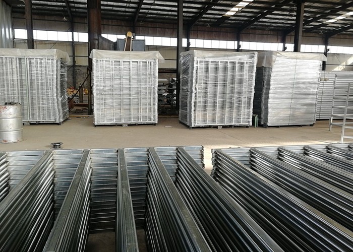 Galvanized Powder Steel Cattle Fence Normal Size Farm Fencing Panels