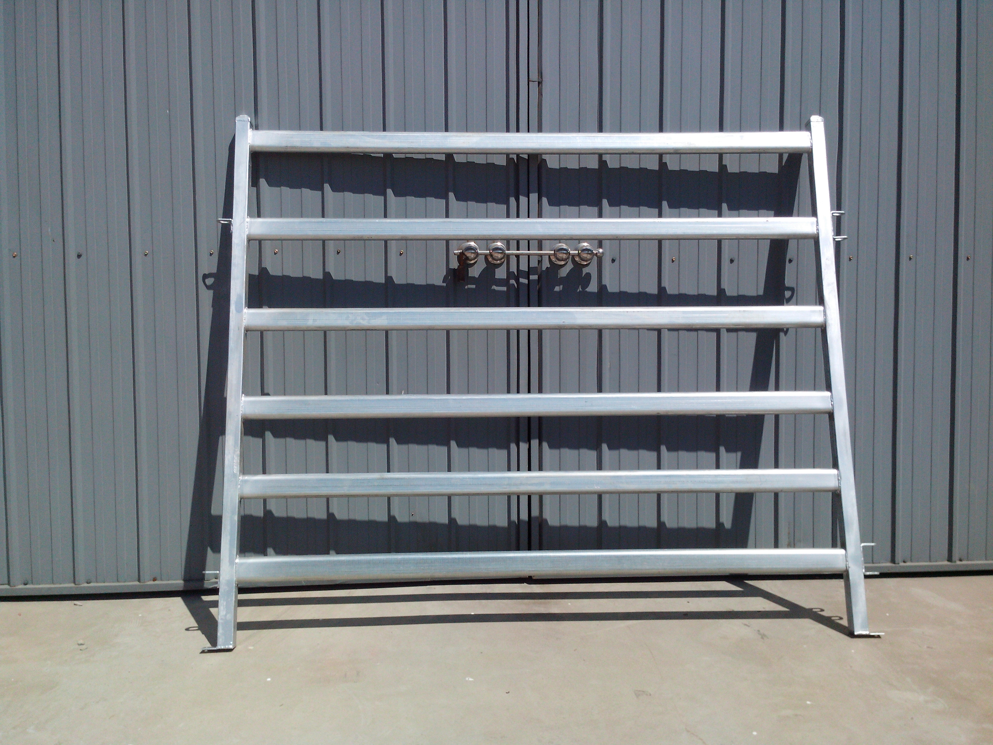 50' HORSE ROUND PEN ARENA CORRAL PANELS