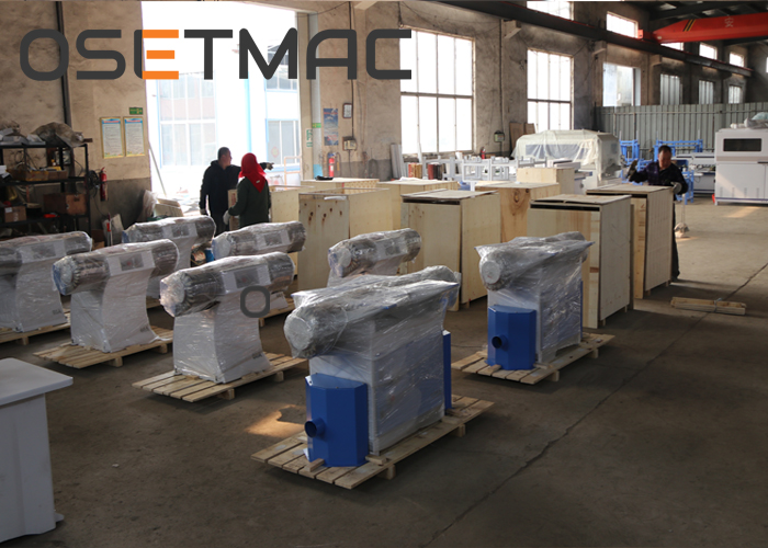 2500KG Single Spindle Professional Auto 1325 CNC Router for Retail Manufacturing