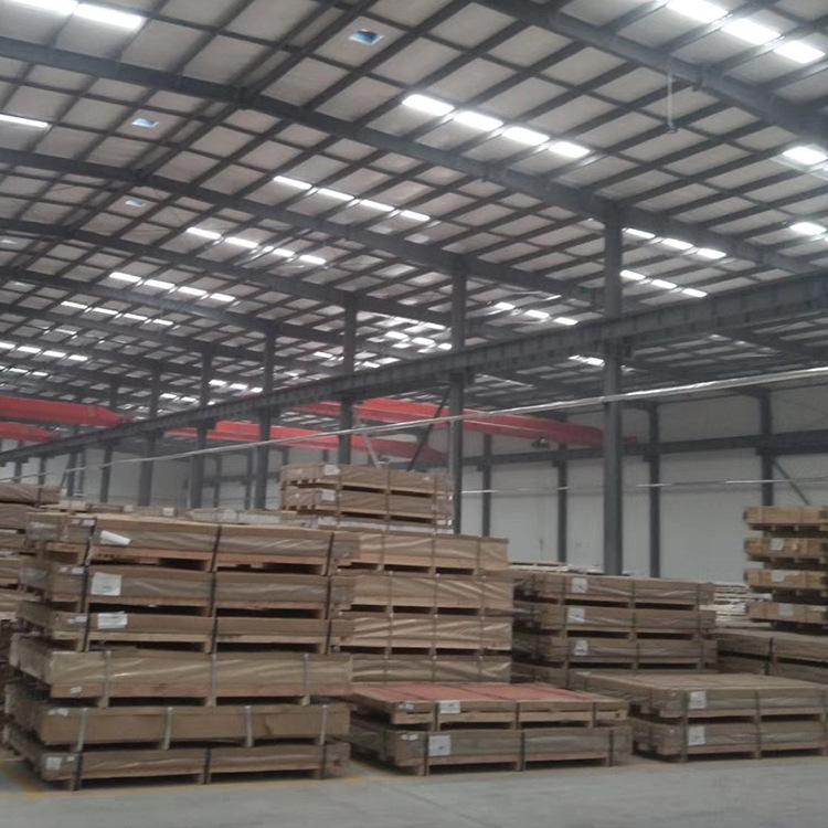 Q235 Ss400 A36 Checkered Steel Plate Hot Rolled Diamond Stainless Checkered Steel Sheet for Ship Plate 2mm 10mm Thickness