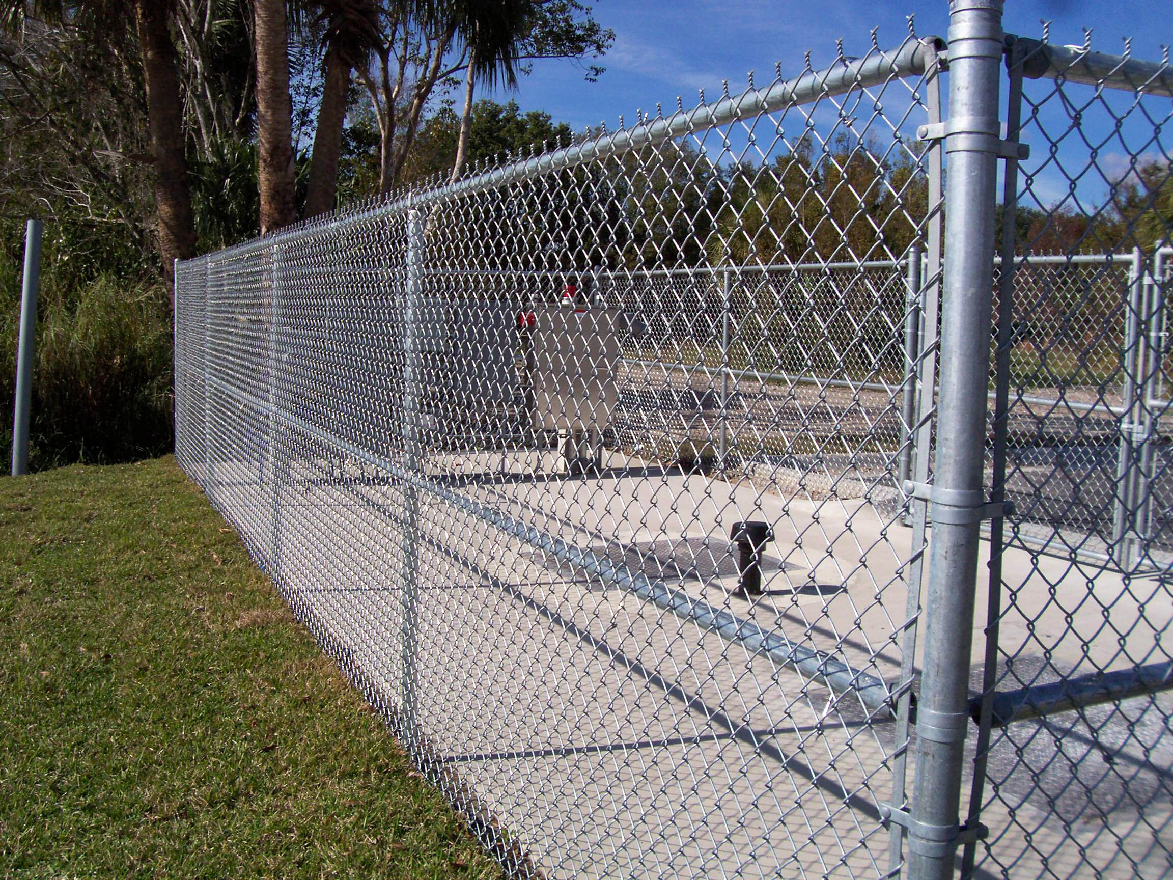 Barbed/barbed selvedge Galvanized Chain Link Panels Fence,0.9mx20mx50*50mmx2.8mm