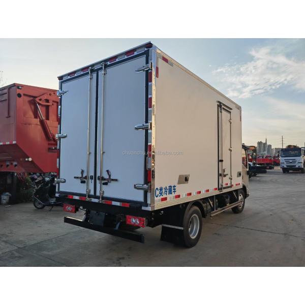 Foton 4x2 Small Refrigerator Truck Gasoline Fuel Type Cold Chain Transport Vehicle