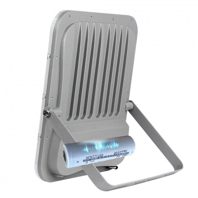2700K 6500K Solar Powered Flood Lights 100w Big Capacity 3.2V Battery SMD 3030 LED Beads 4