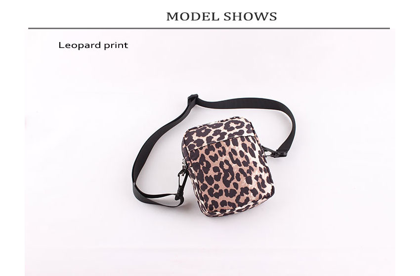Fully Lined 19.5*13.5*6cm Printed Nylon Crossbody Bag