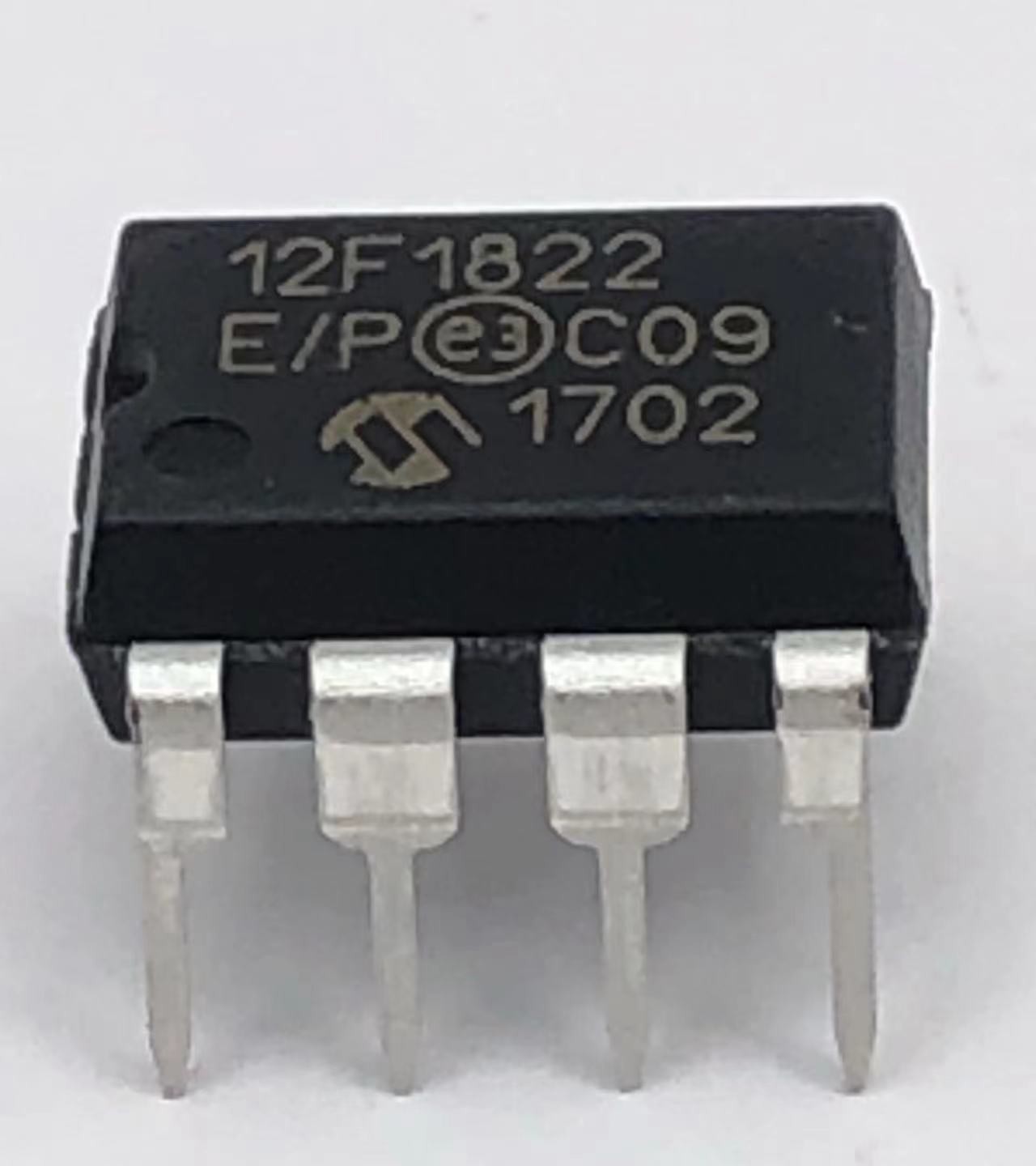 PIC12F1822-I/P PIC12F1822 PIC12F Series IC 3.5 kB Flash 128 B SRAM Through Hole 8-Bit Microcontroller ICs