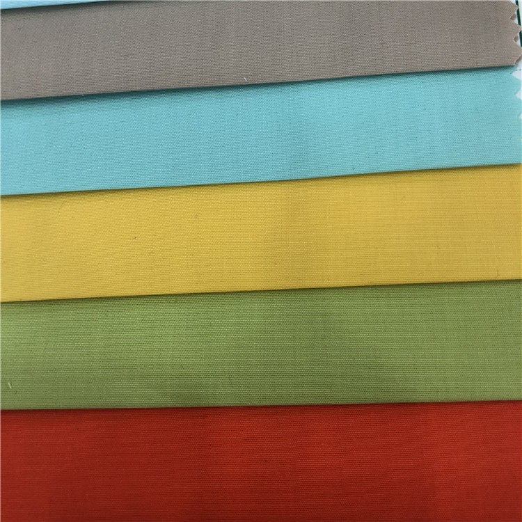 40s×40s Yarn Count 120GSM 65 Polyester 35 Cotton Poplin TC Men Shirt Fabric for Men Shirts