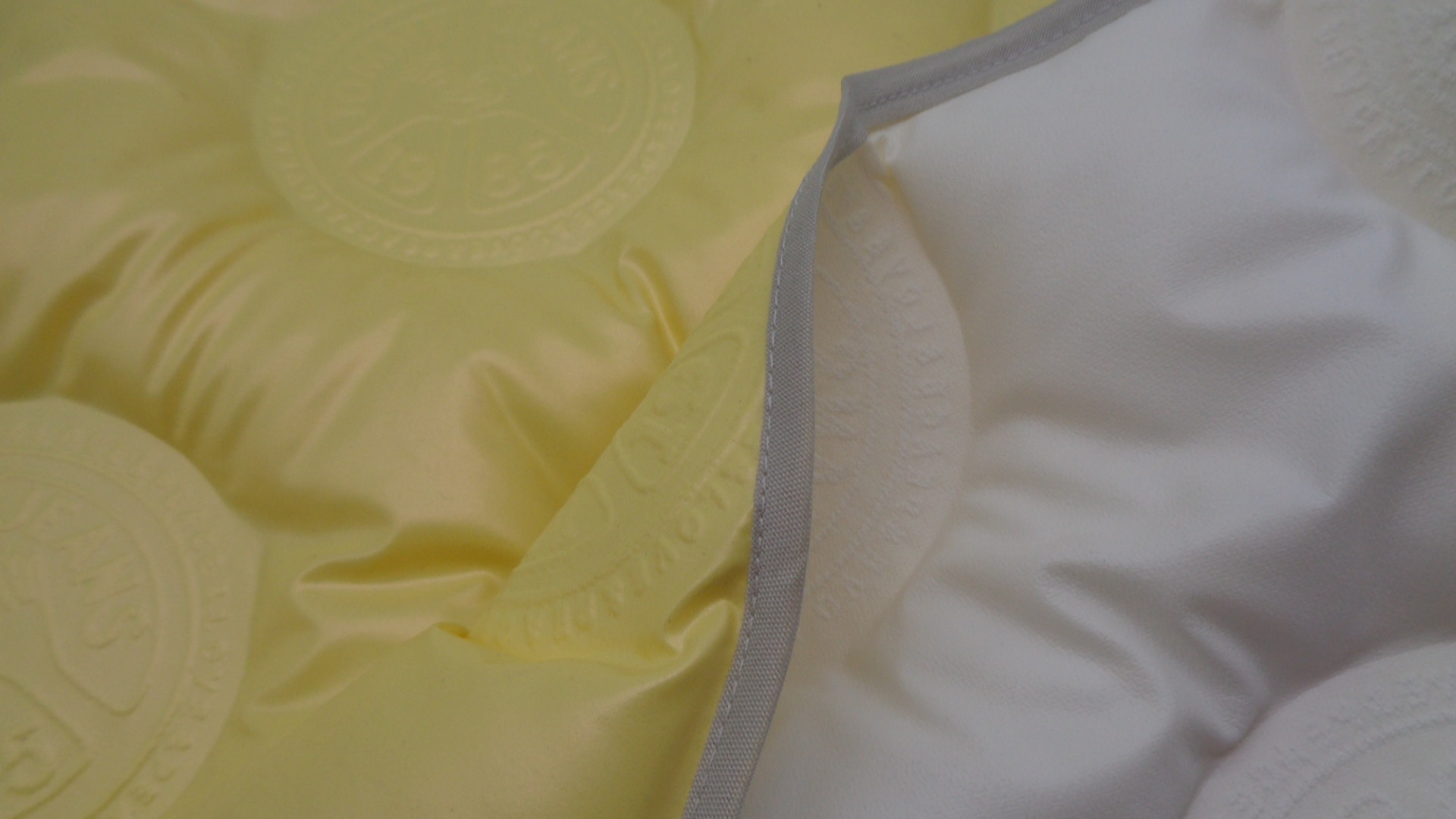 3D Seamless Logo Printed Bonded Down Winter Coat Fabric 160G Waterproof
