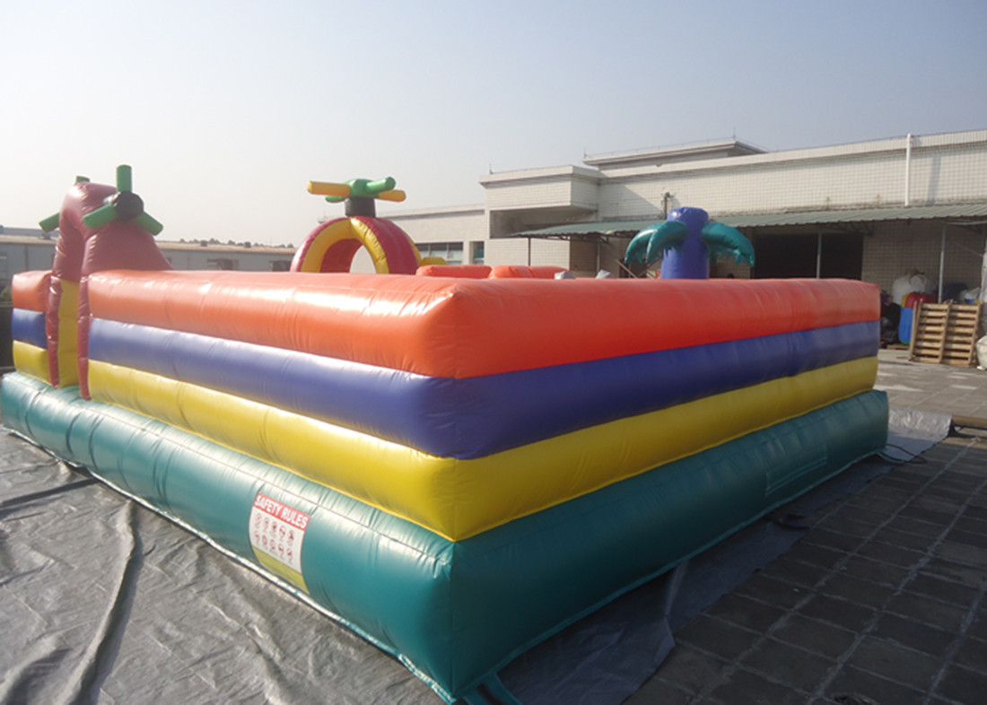 Plato PVC Tarpaulin Childrens Inflatable Fun Park With Slide And Tunnel