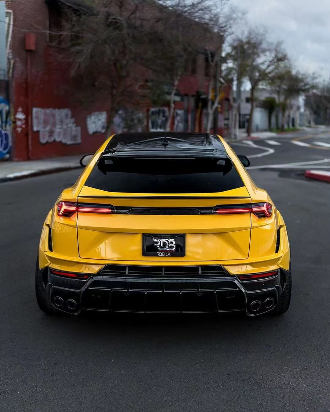 Black Lamborghini Body URUS Upgraded 1016 Hood Spoiler Wide Body Kit