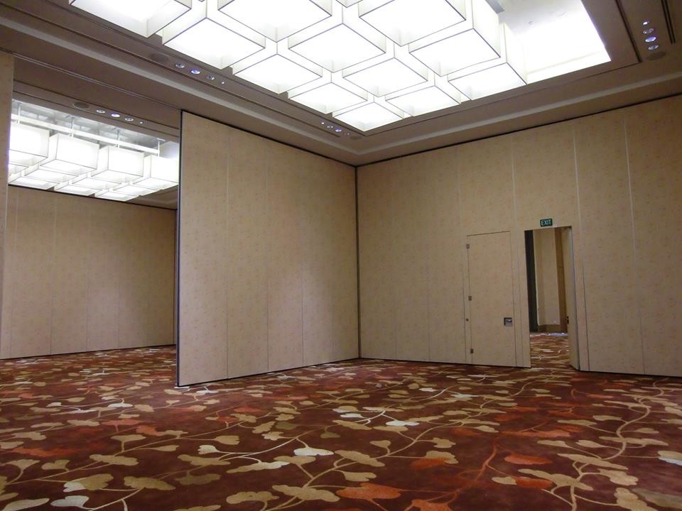 Durable Acoustic Room Dividers , Banquet Hall Sound Proofing Partitions