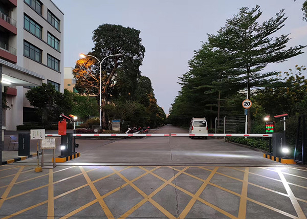 6M Boom Length AC Motor Parking Lot Barrier Gate for Enhanced Parking Security