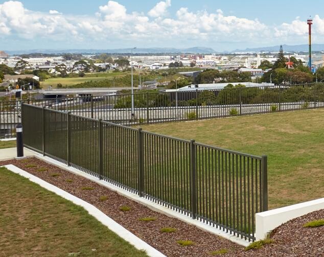 Durable Flat Top Metal Tubular Fencing Lightweight Pool 1.2m Tall