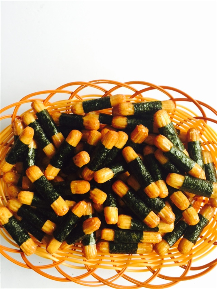 Seaweed Rolled Rice Cracker Snacks Crispy Delicious Puffed Rice Snacks
