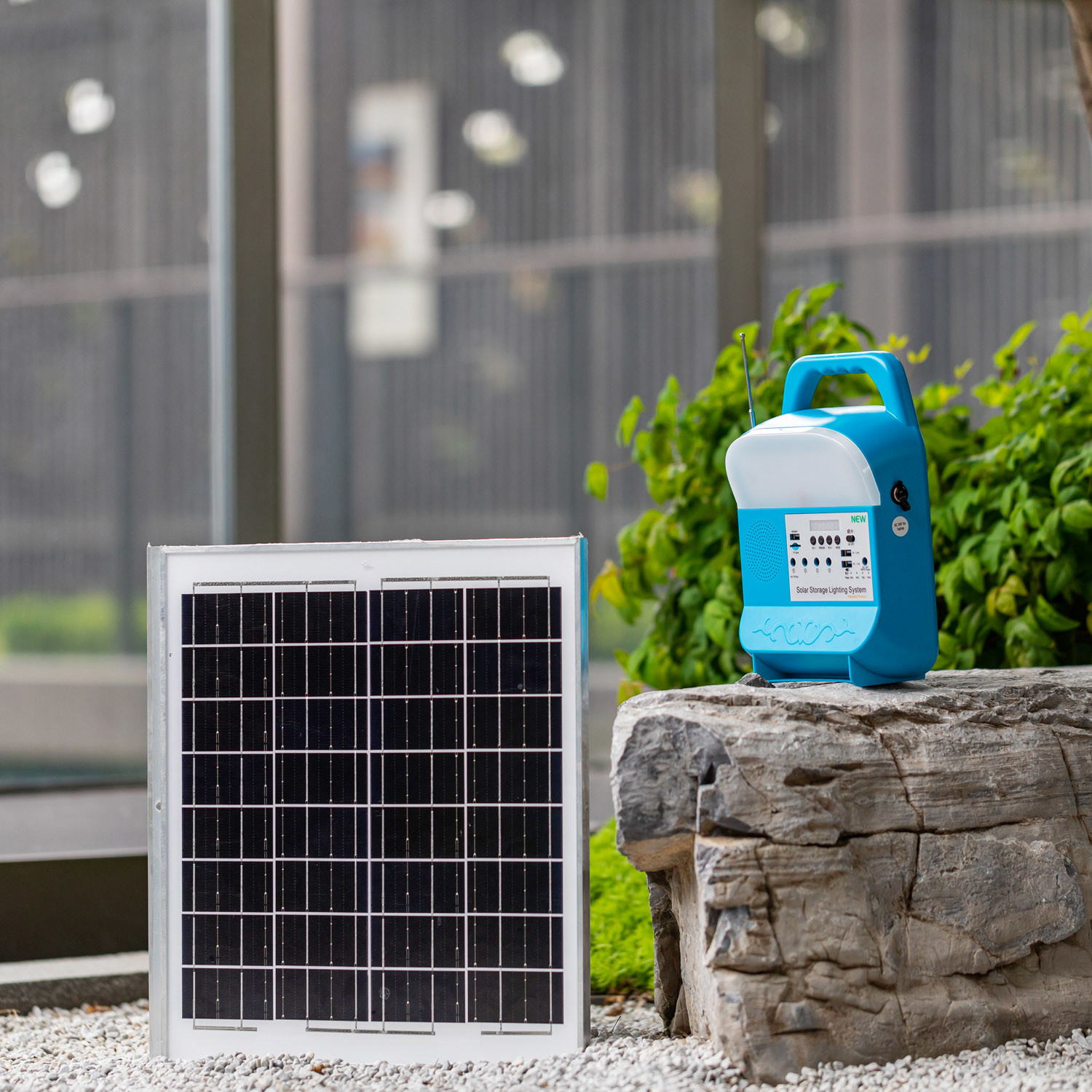 Energy-Efficient Portable LED Solar Home Lighting System With 45W 16V Solar Panel