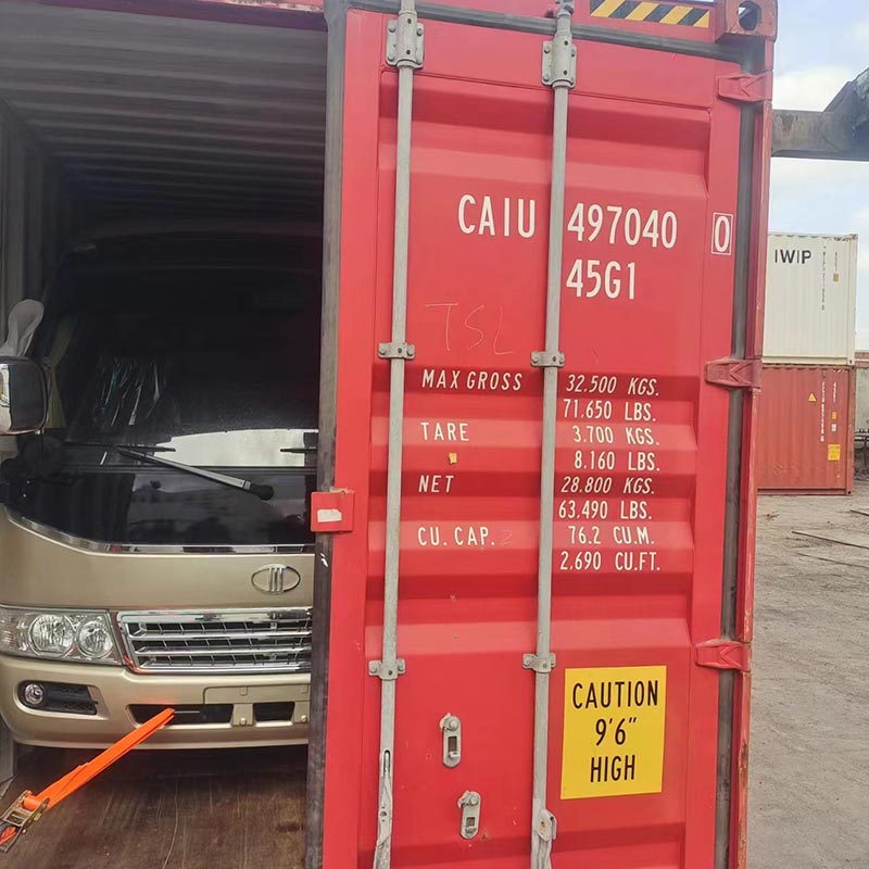 Electric Engine Capacity 4L Toyota Coaster Bus with 21 1 Seats and Right Hand Drive