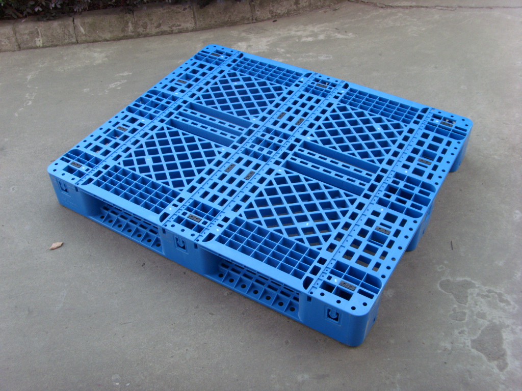 1200x1000x150mm Euro Racking Plastic Pallets Euro 2T Static Load 1T Dynamic Load