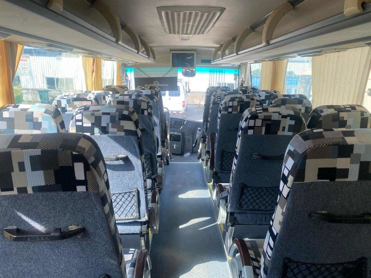 Luxury Bus Used School Bus Seat Vip Leather XML6807 Kinglong Coach Bus 35seats