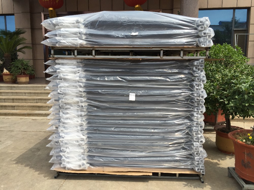 1800mm x 2400mm Hercules Fence/garrison fence / modern fence gate design Black and Blue powder coated