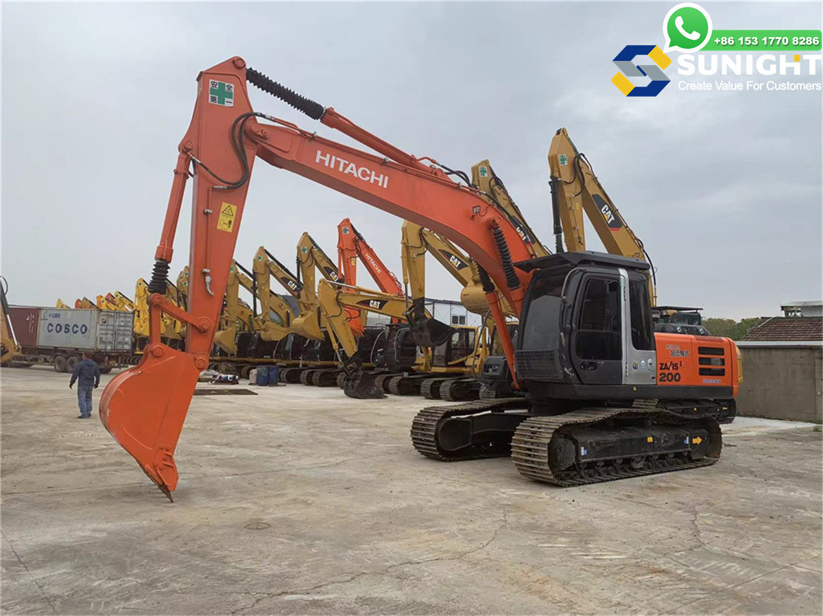 Hitachi ZX 200 Used Excavator Works Perfectly and Sells Cheaply with Few Working Hours