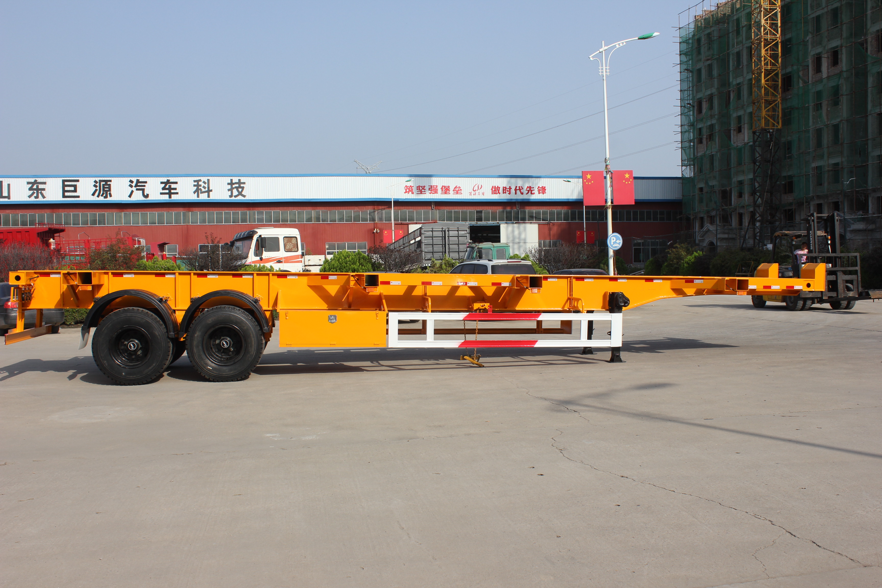 High Capacity 2 Axles 20 Feet Container Transportation Skeletal Semi Trailer for Loading 30 Tons