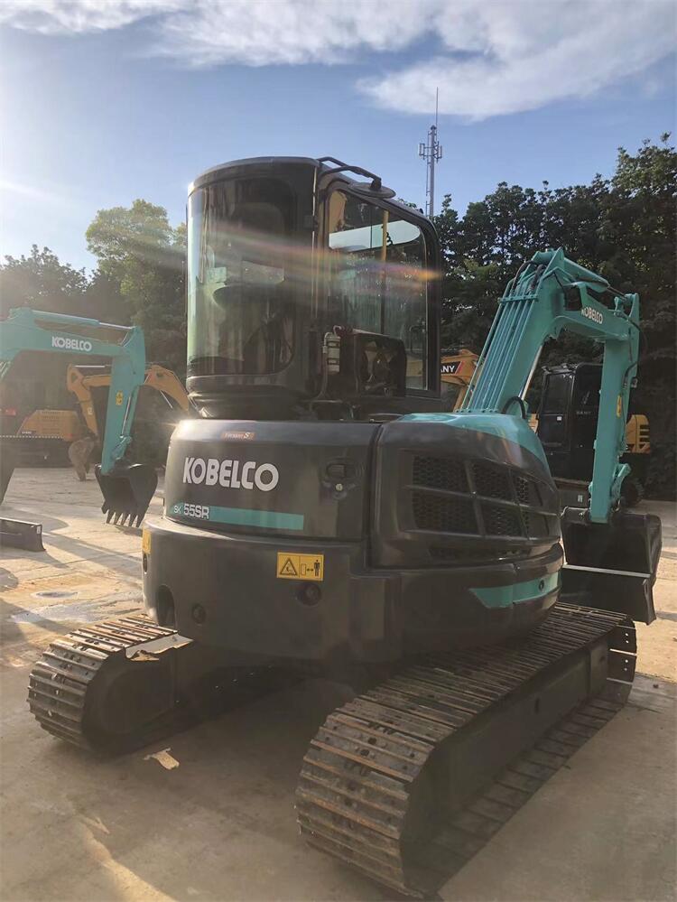 Shanghai Used Kobelco 55 Mini Excavator 5ton with 1260 Working Hours and 31.5KW Power
