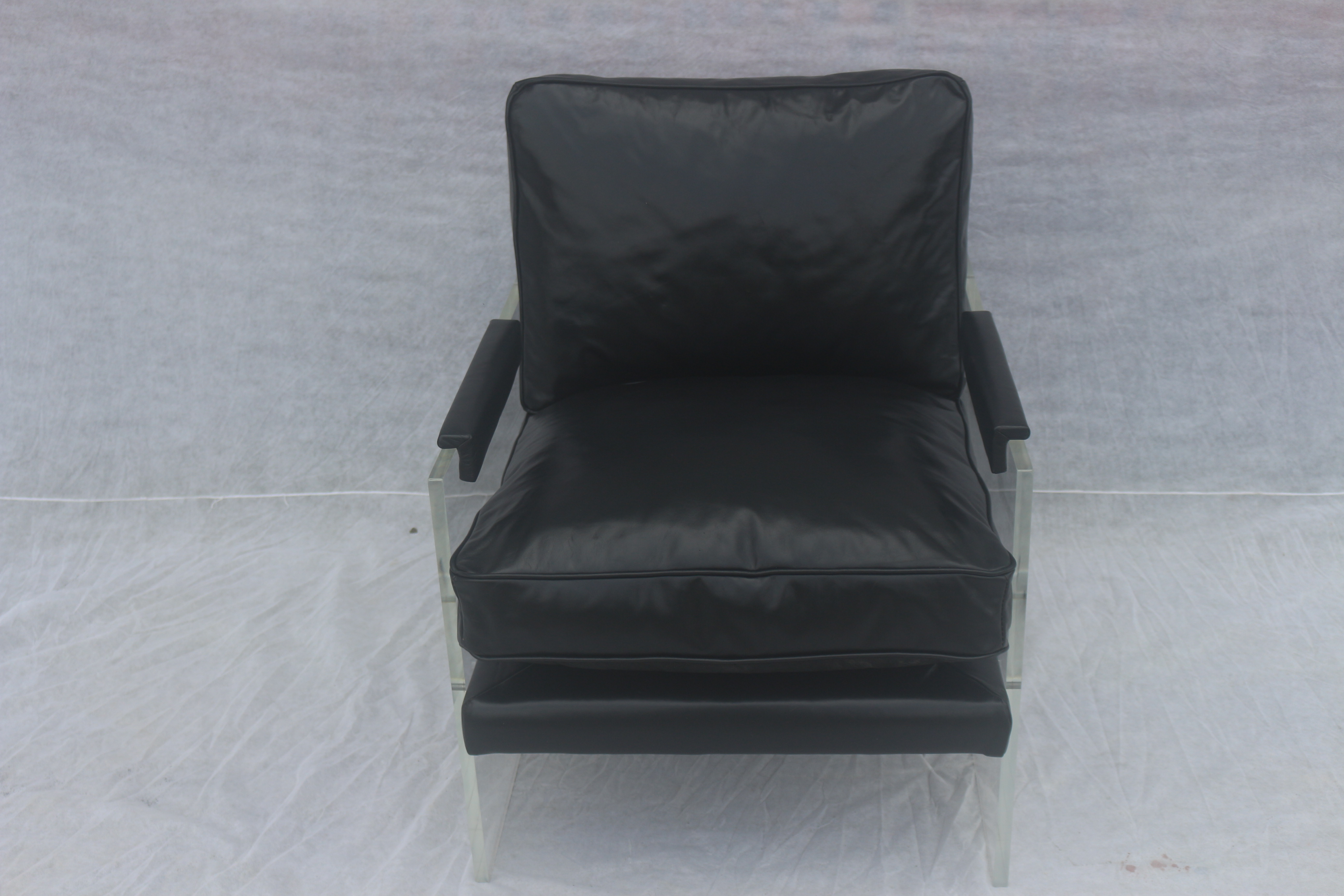 Black Leisure Dining Acrylic Frame Genuine Leather Armchair For Club
