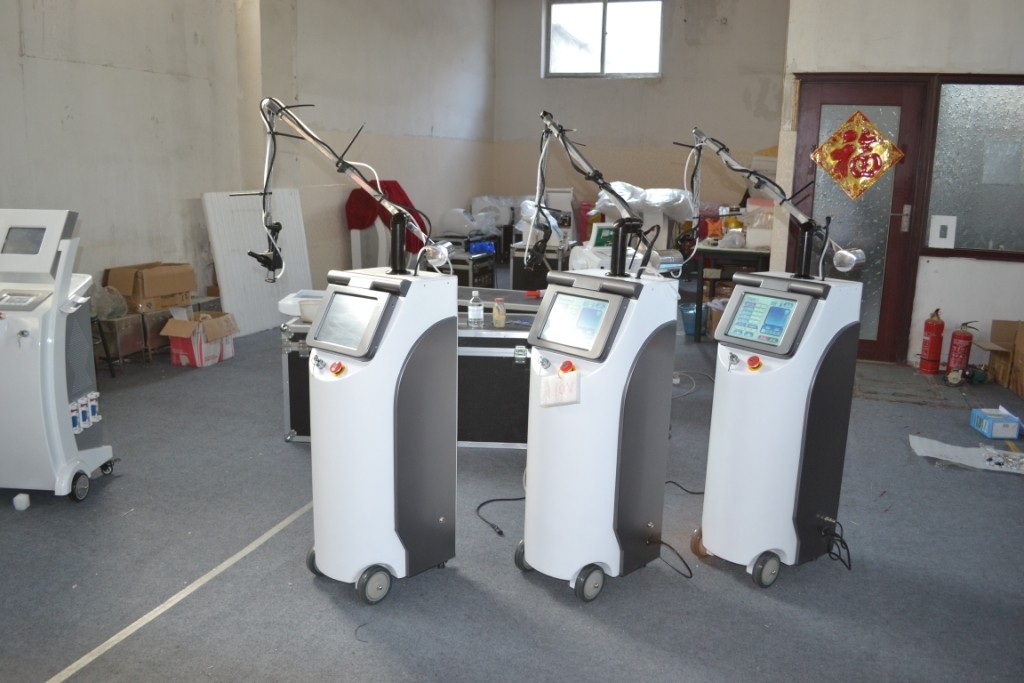 RF Tube Generator Vaginal Fractional Laser Beauty Machine Skin Tightening Equipment
