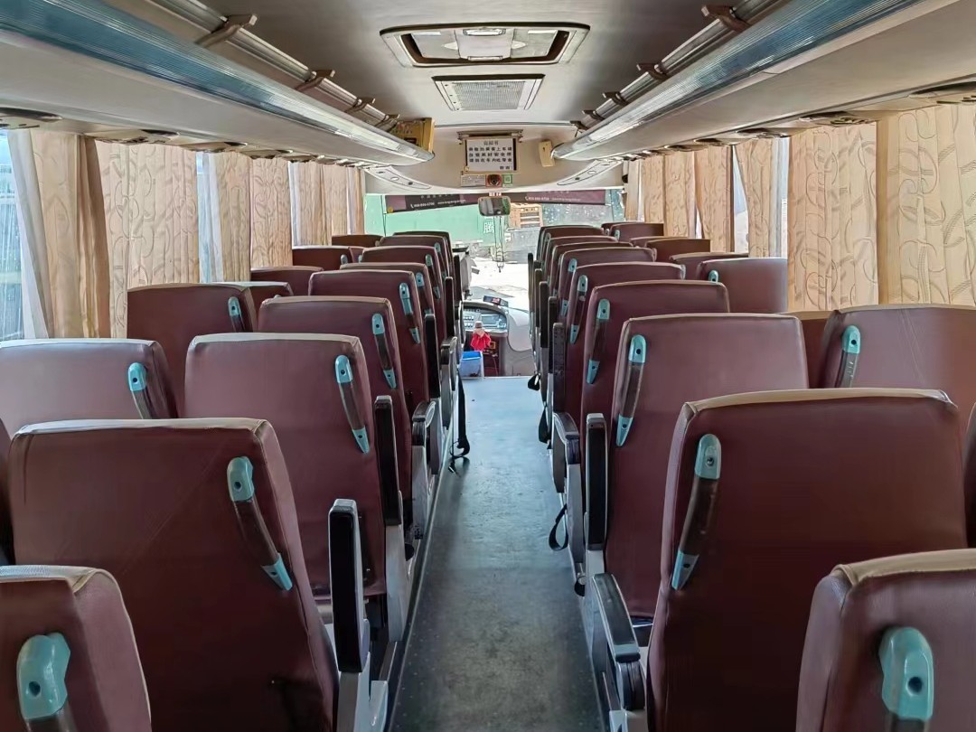 2nd Hand Bus 49 Seats Used Kinglong Bus XMQ6117 Yuchai Engine 240hp EURO 3