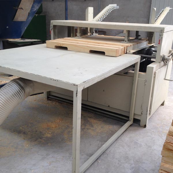 Semi Automatic Double Head Wood Stringer Pallet Notching Machine