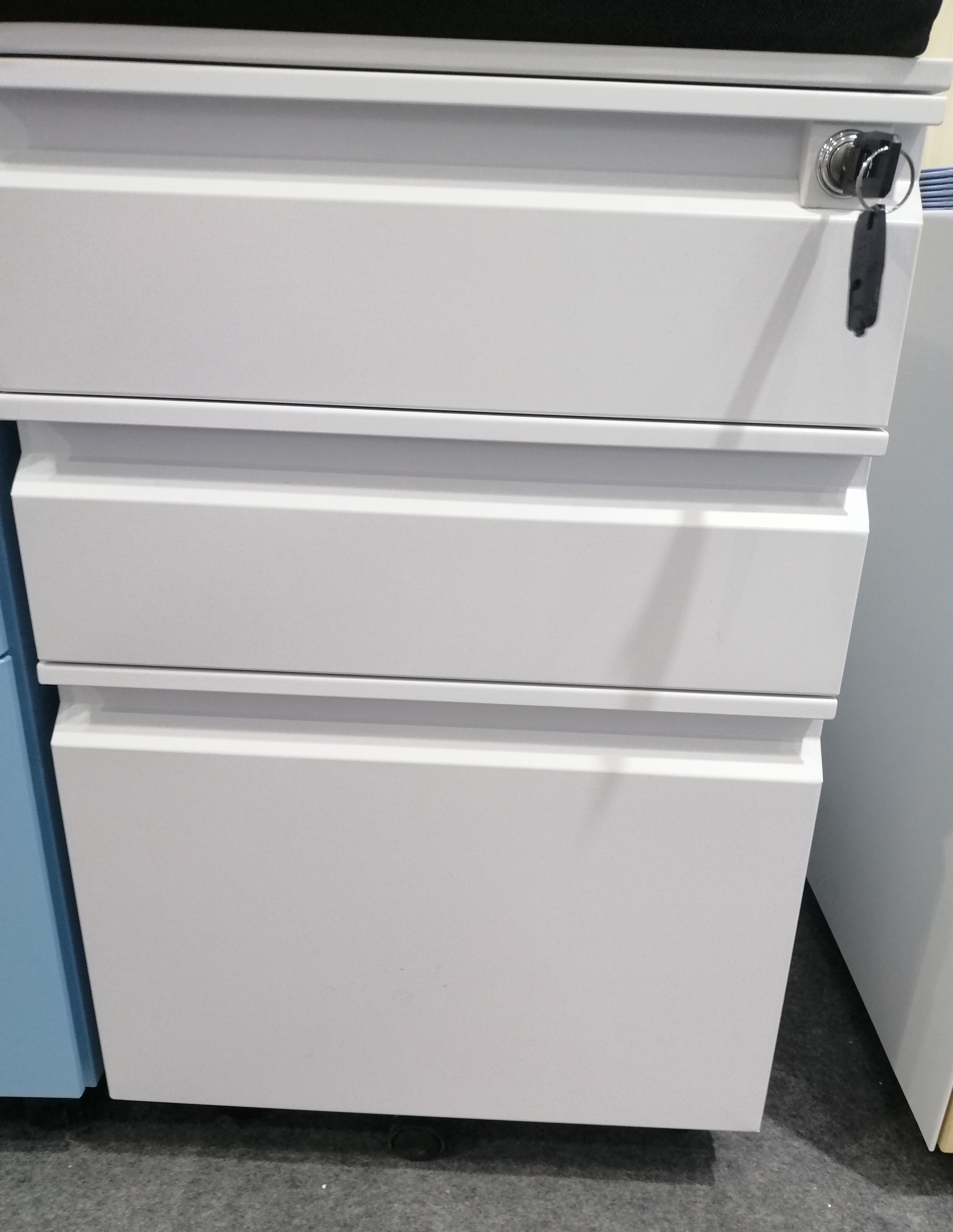 Gooseneck 3 Drawer Mobile Pedestal Cabinet Office Lockable