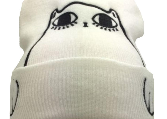 Chinese manufactuer cat hawk embroidered winter knitting patterns for hat cap 50g 20*22cm 100%Acrylic keep warm
