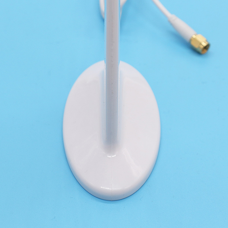 4G LTE Magnetic Omni Wifi Antenna 690MHz 2700MHz With Magnetic Sucker
