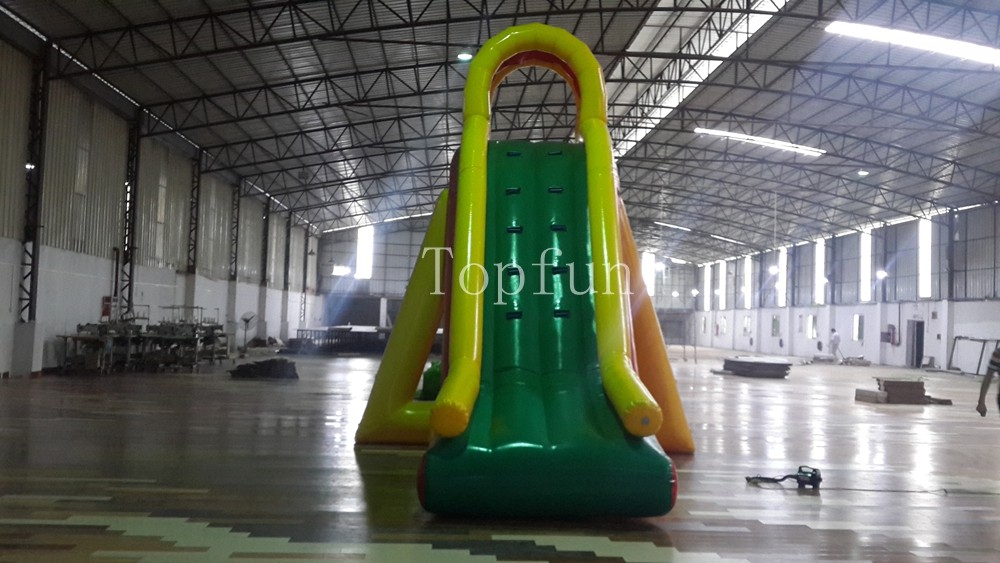 Giant Commercial 17mL Pool Water Slide 17 * 3 * 5m Hoilday Use Beach Slide