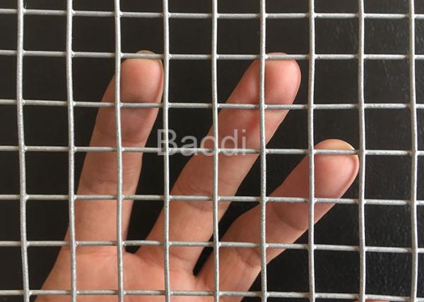 Quality Agricultural Low Carbon Iron Galvanized Wire Cloth 1/2" Mesh Size for sale