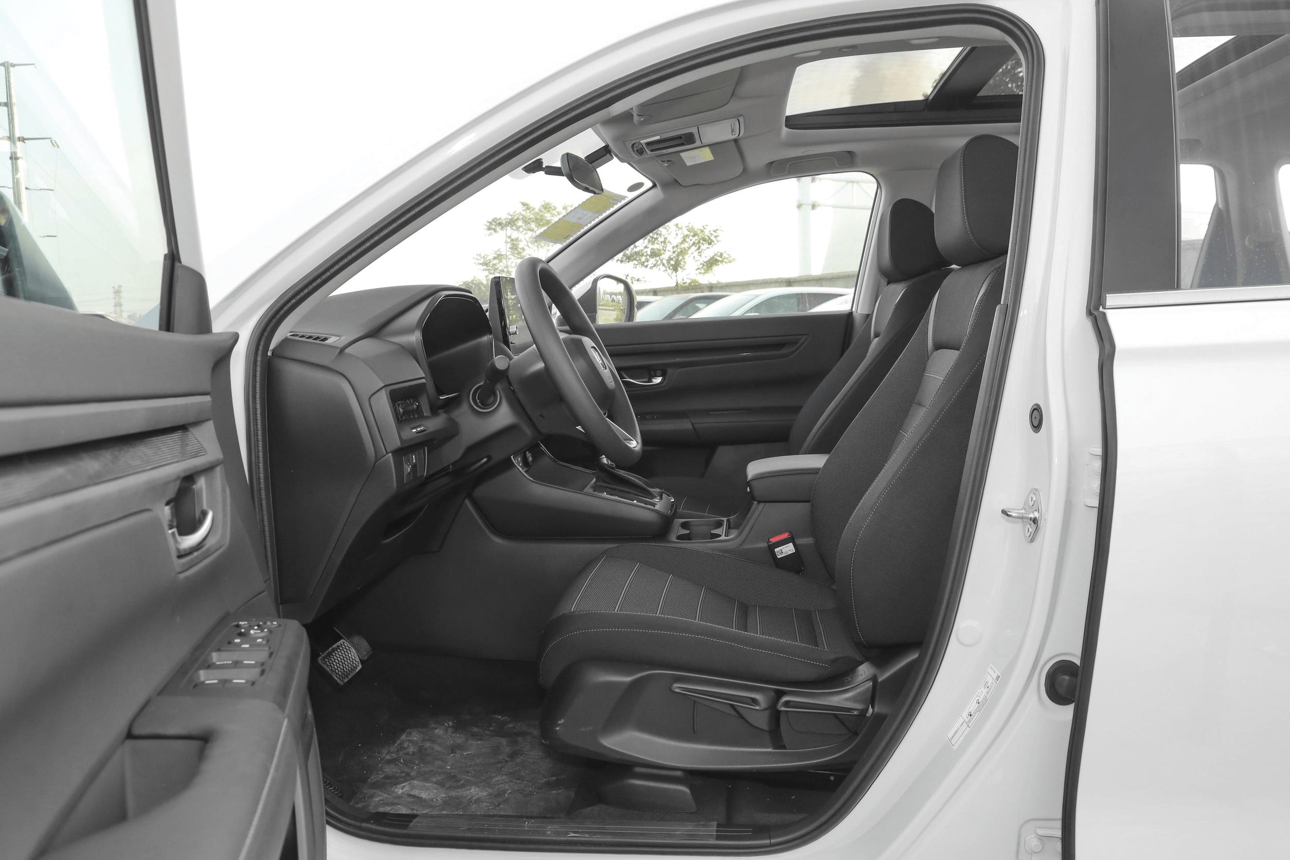 Dark Interior 2024 Hon-da C-R-V 1.5T 2.0L CVT 5-Seater SUV Well-Equipped Petrol 0KM Second Hand Left Steering R17 Tires Turbo