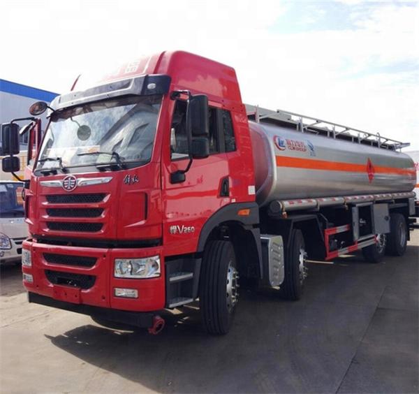 8*4 336hp 35CBM Diesel Oil Mobile Tanker Truck Aircraft Refueling Manual