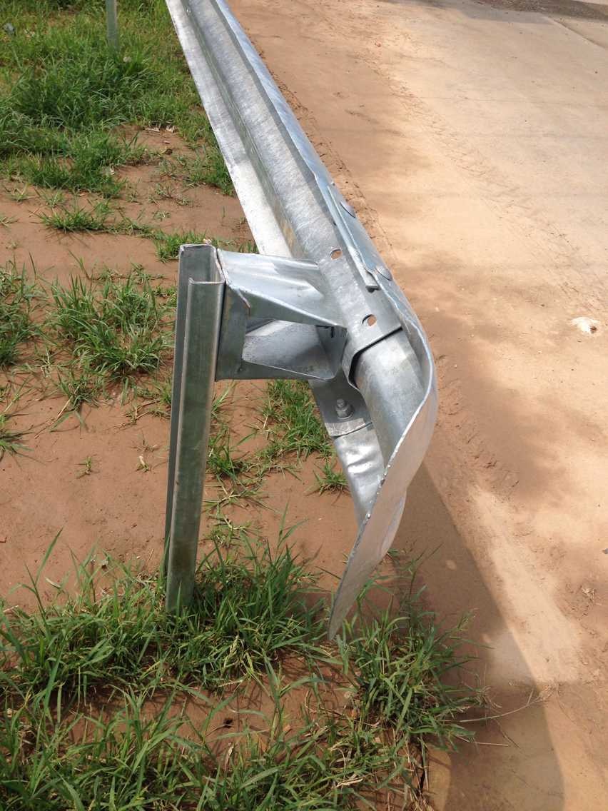 Hot Dip Zinc Coated Galvanized Steel Guardrail Spacer With ISO9001 2008 Certification