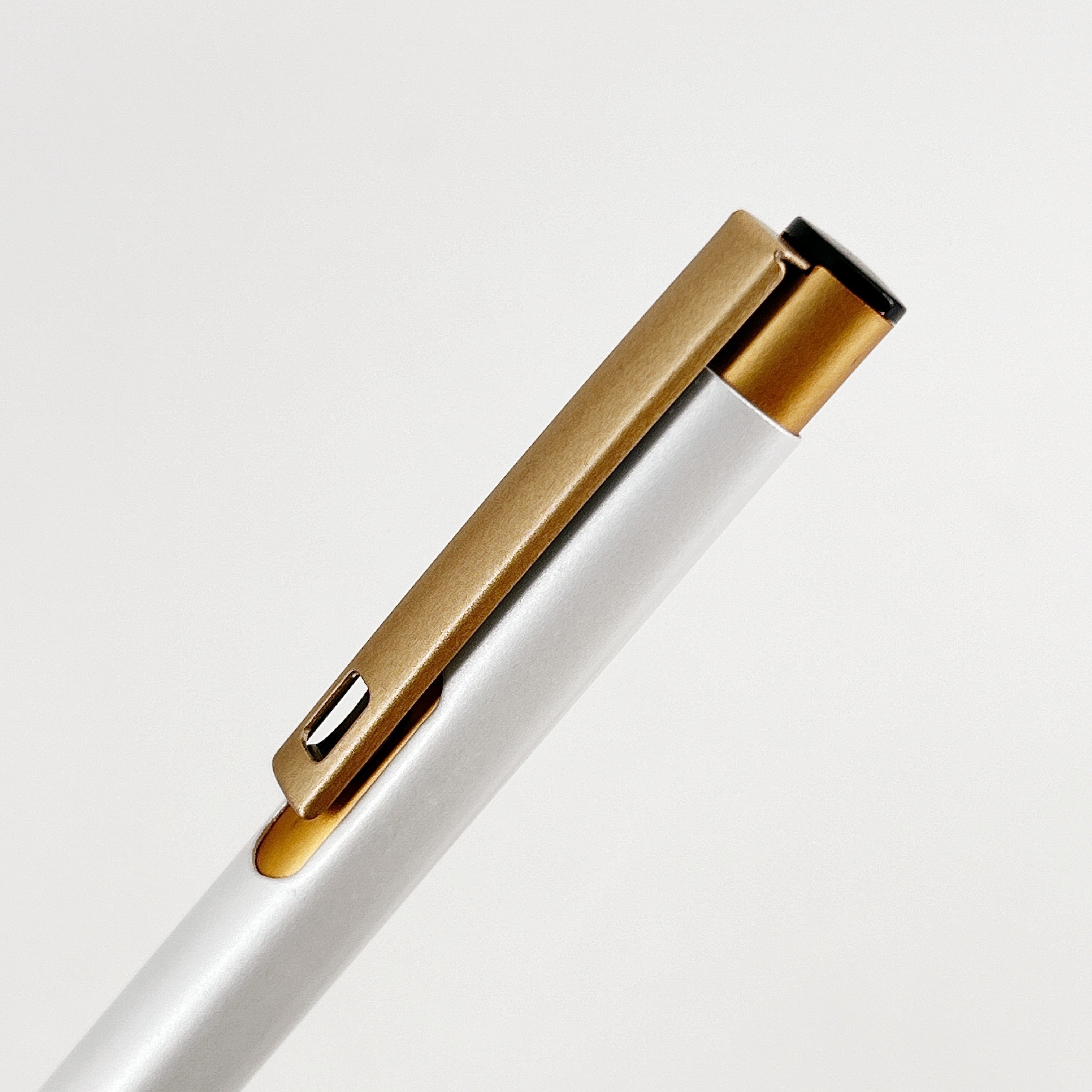 Simple Press Metal Ballpoint Pen Wholesale Matte Roller Ball Pen For Business Gifts