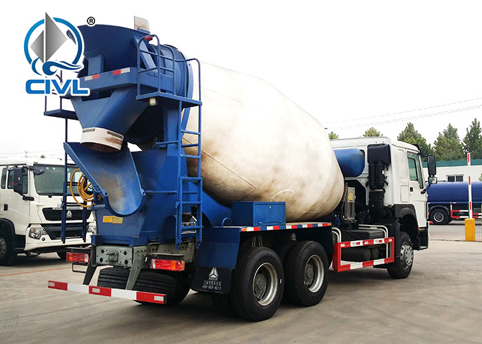 Diesel Fuel Type Concrete Mixing Equipment , Sinotruk Howo 336hp 6x4 8m3 Cement Mixer Truck With Italy Pump