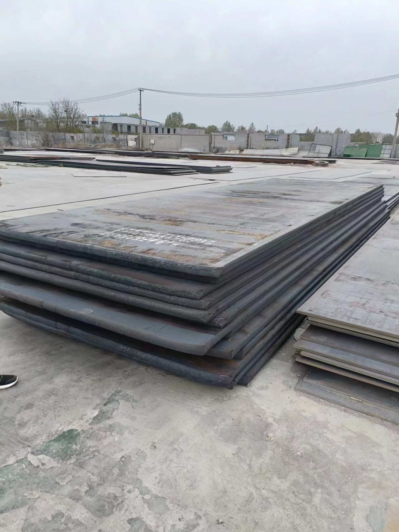 Industrial Hot Rolled Carbon Steel Plates Packing According To Customer Needs ±1% Tolerance