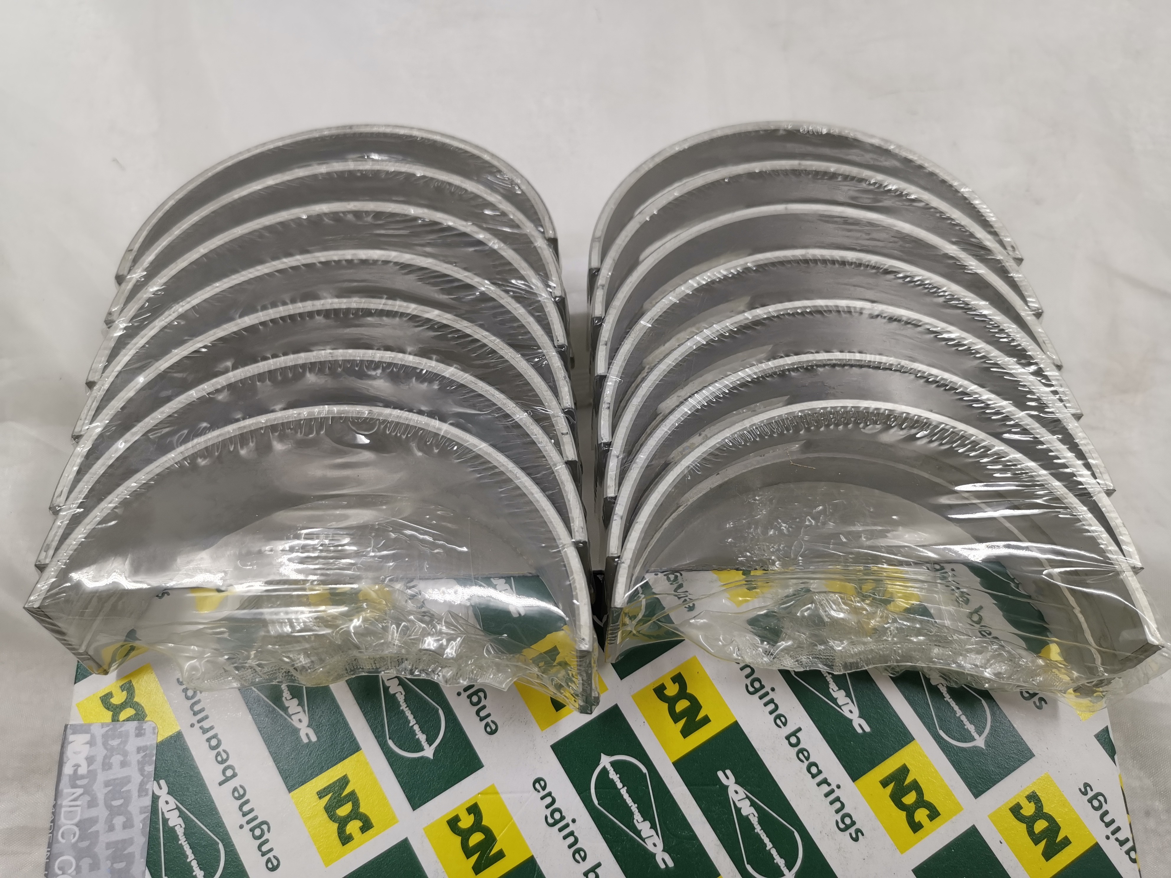 6D16 6D17 6D14 6D15 Main Connecting Rod Bearing Camshaft Thrust ME995344 ME995564