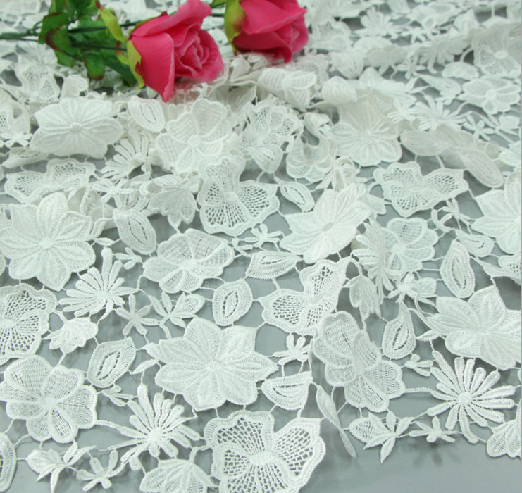 Chemical Lace Ivory Color Water Soluble Embroidery Fashion fabric for Garment Accessories