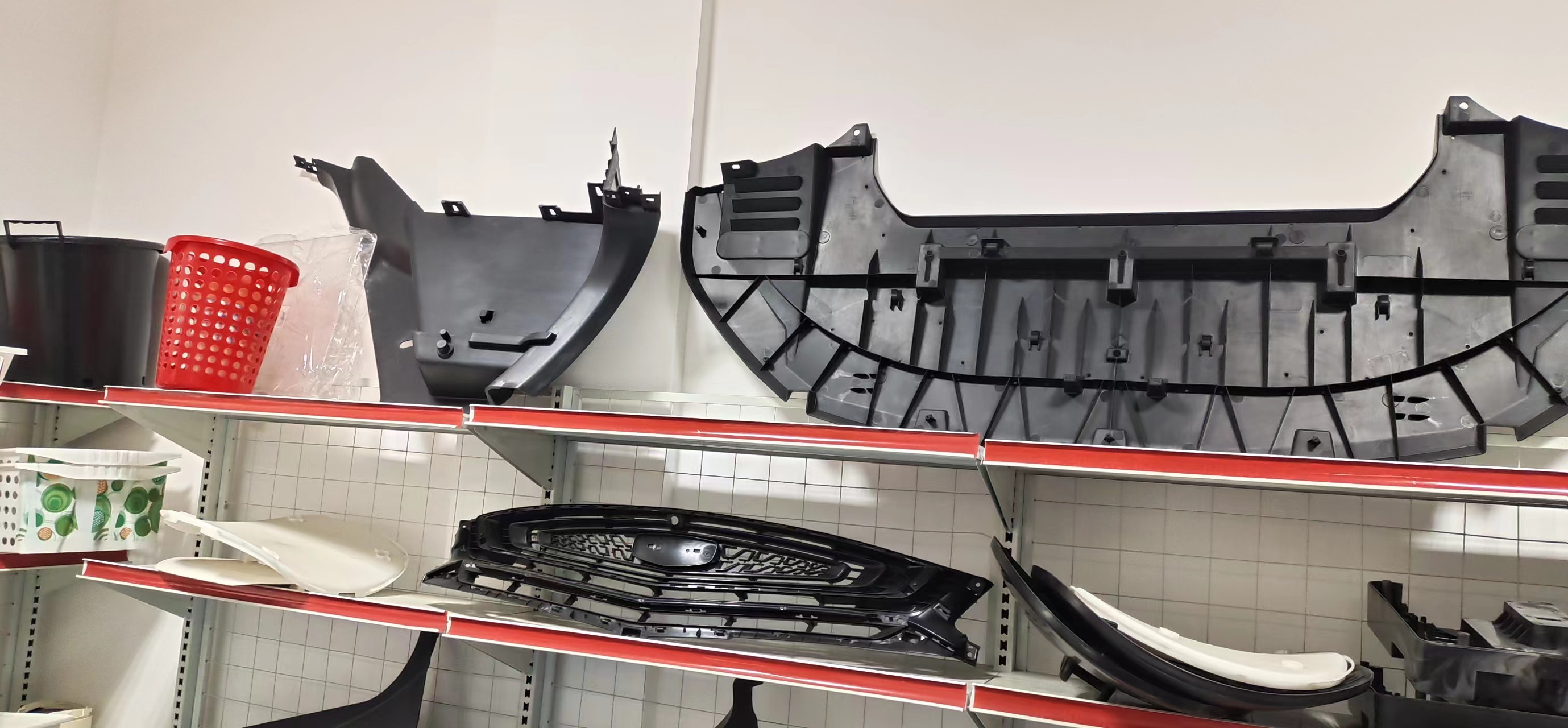Custom Design Car Plastic Mould maker , Auto Parts Plastic Injection Mold