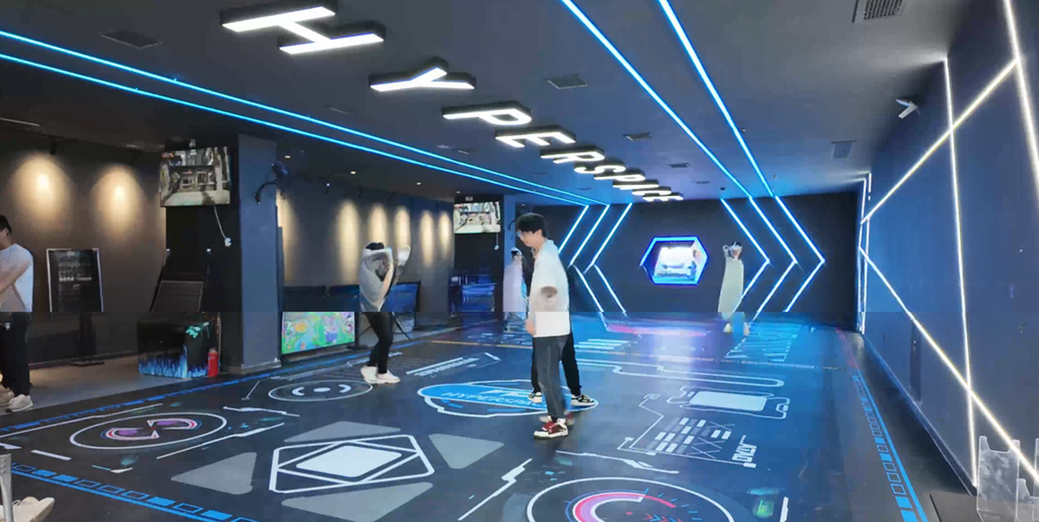 Multiplayer VR Gun Games Virtual Reality Shooting Game For Entertainment Place