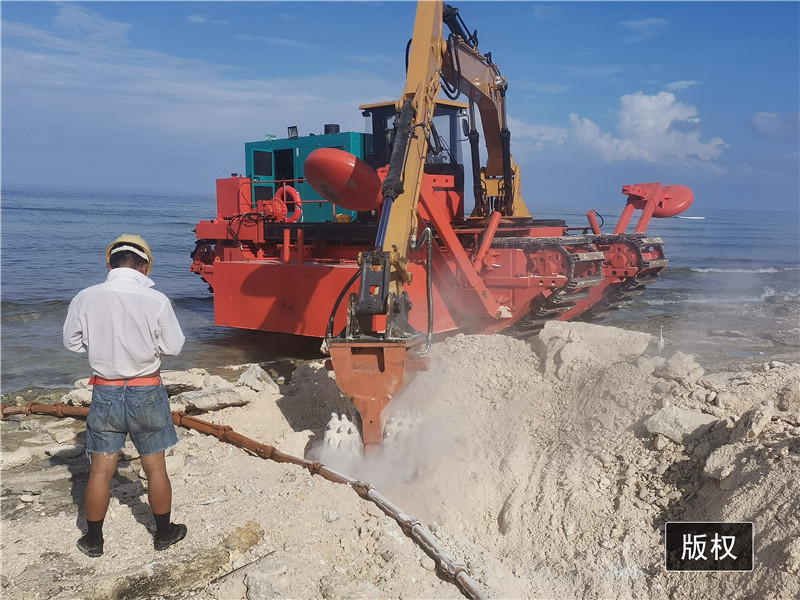 floating excavator